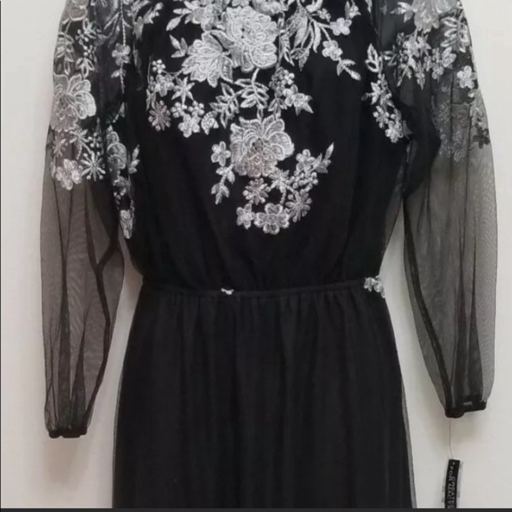 NWT INV Embroidered Off Shoulder Dress 14